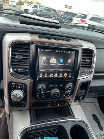 2017 RAM 1500 Laramie