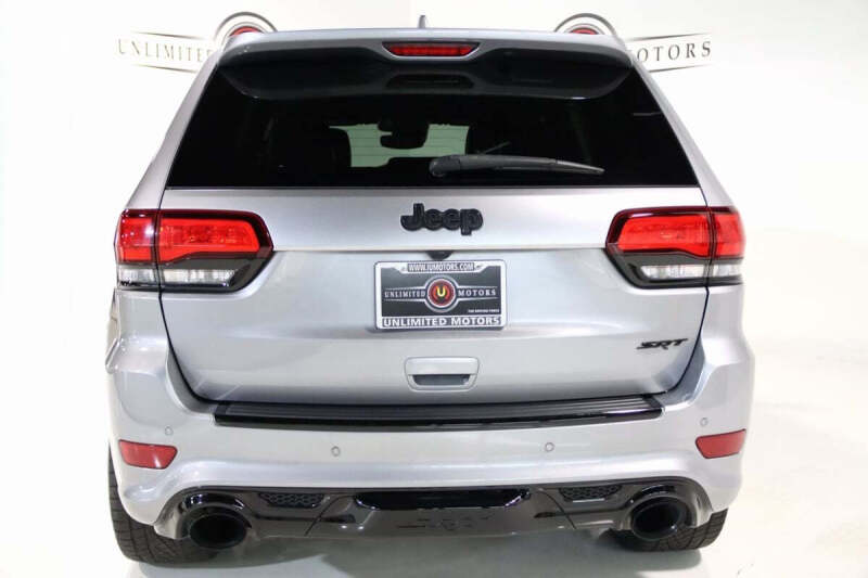 2021 Jeep Grand Cherokee SRT