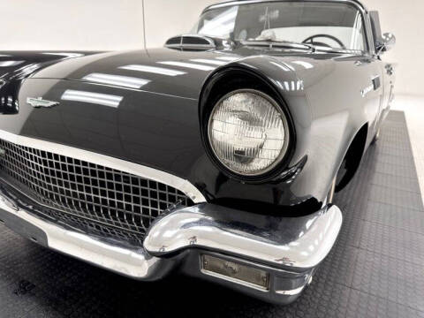 1957 Ford Thunderbird