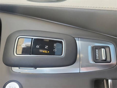 2025 Infiniti QX55 Essential