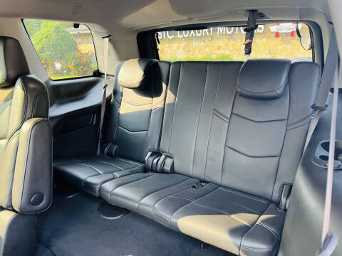 2018 Cadillac Escalade Luxury