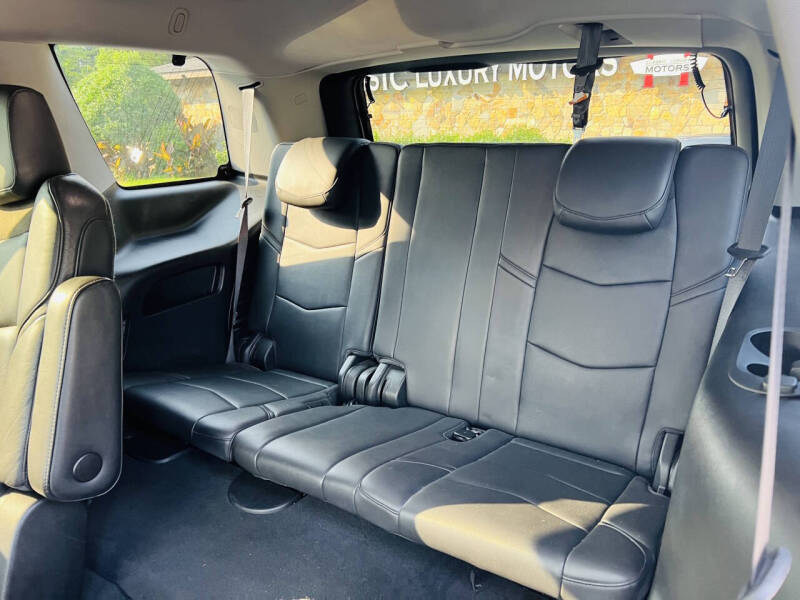 2018 Cadillac Escalade Luxury