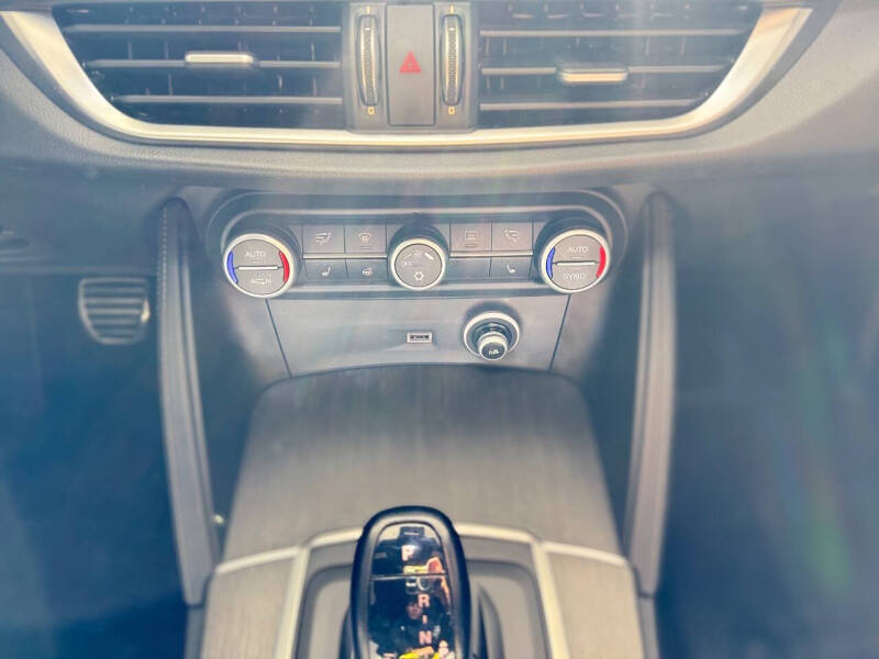 2018 Alfa Romeo Stelvio Ti Sport