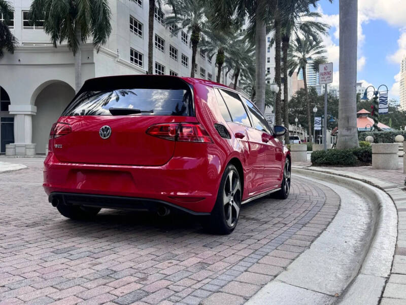 2017 Volkswagen Golf GTI S