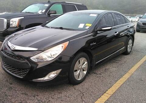 2013 Hyundai Sonata Hybrid for sale at 615 Auto Group in Fairburn GA