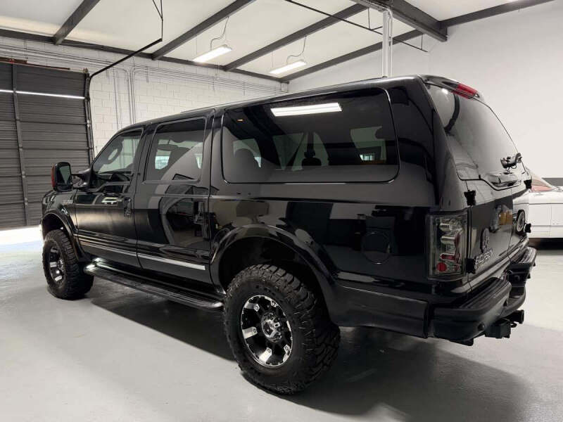 2005 Ford Excursion Limited