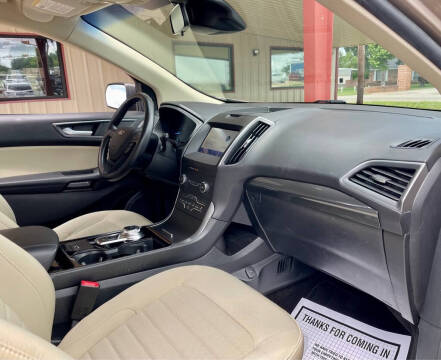 2020 Ford Edge SE