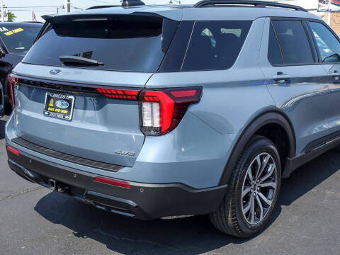 2025 Ford Explorer ST-Line
