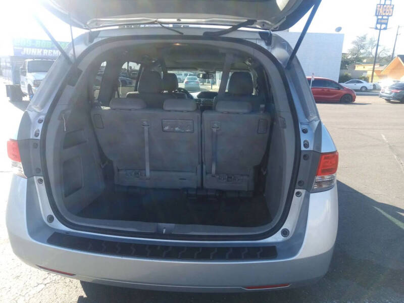 2015 Honda Odyssey EX-L - Photo 9