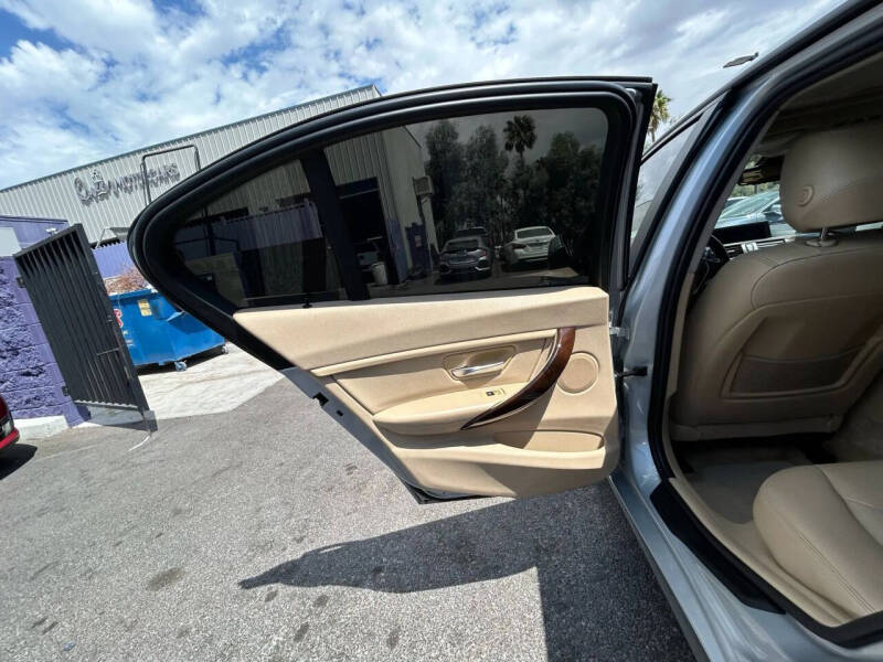 2015 BMW 3 Series 328i