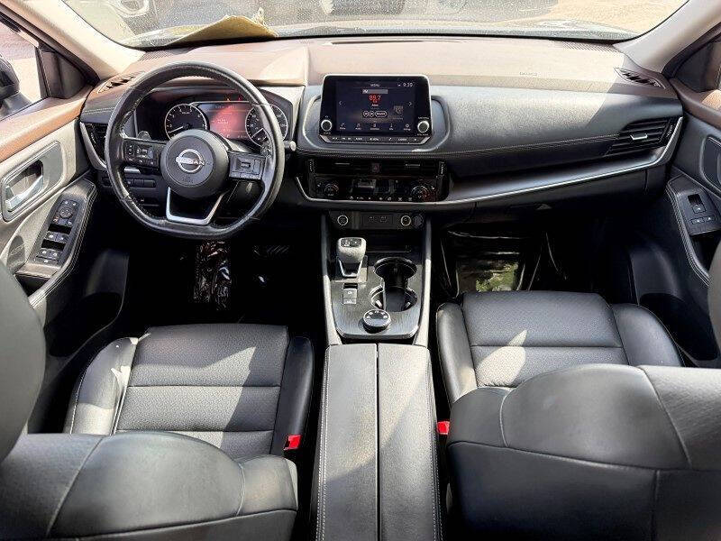 2022 Nissan Rogue SV