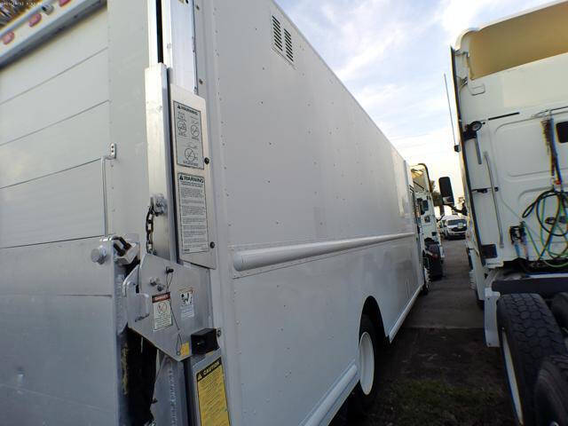 2012 Freightliner MT55 Chassis