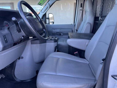 2014 Ford E-Series E-350 SD