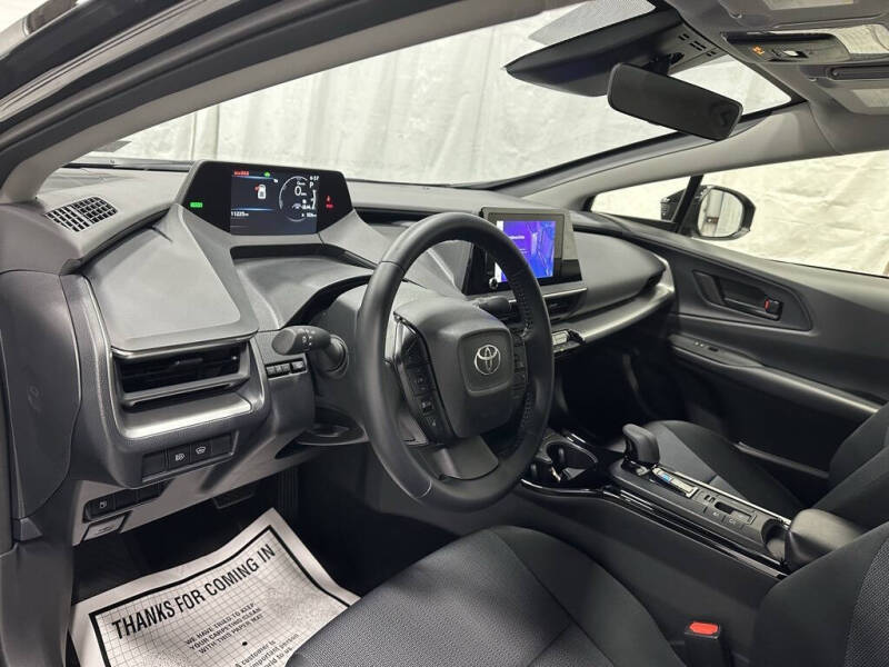 2025 Toyota Prius LE