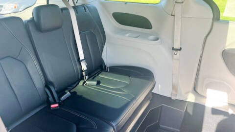 2022 Chrysler Pacifica Touring L