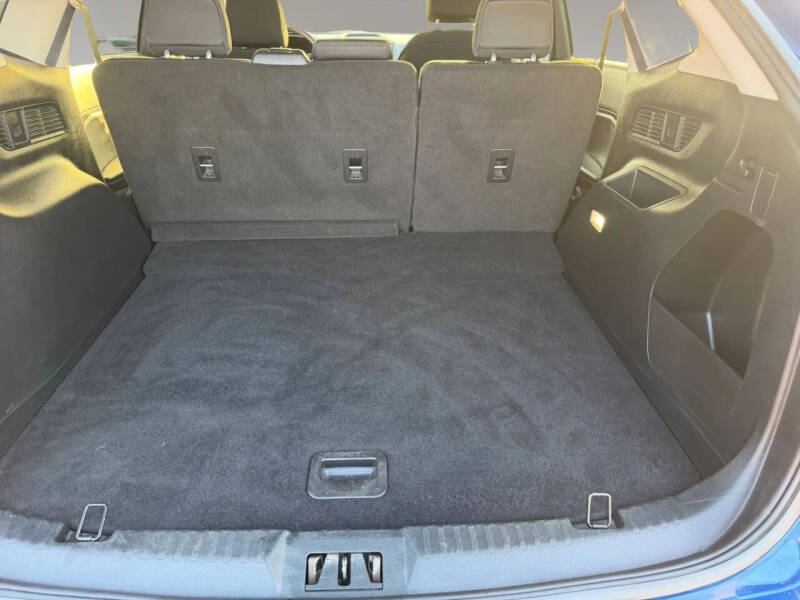 2020 Ford Edge SE