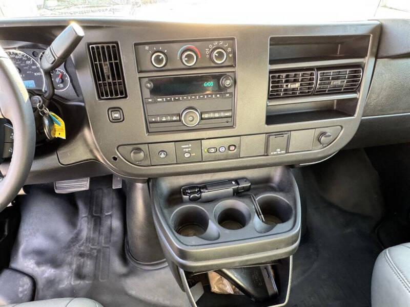 2021 Chevrolet Express 2500