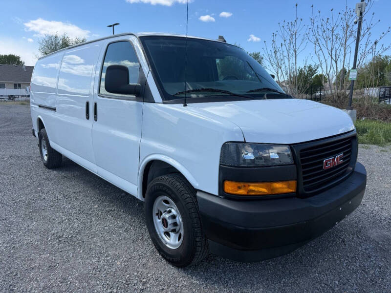 2023 GMC Savana 2500