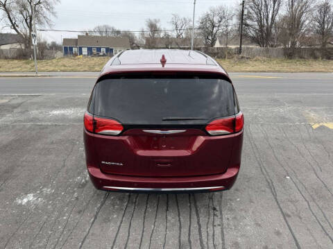 2018 Chrysler Pacifica Touring Plus