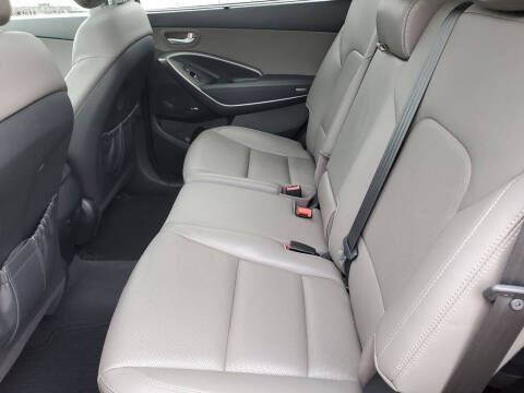 2017 Hyundai Santa Fe SE Ultimate