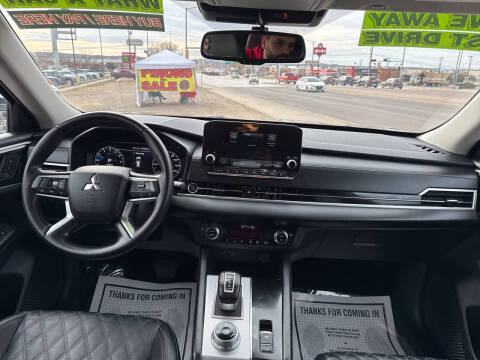 2024 Mitsubishi Outlander SEL