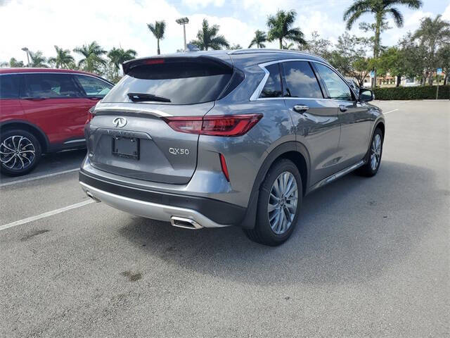 2025 Infiniti QX50 Luxe