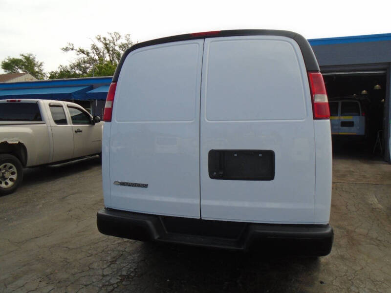 2018 Chevrolet Express 2500
