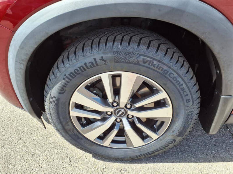 2022 Nissan Pathfinder SL