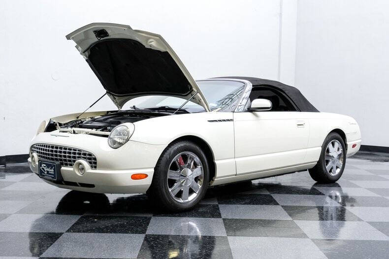 2002 Ford Thunderbird Deluxe