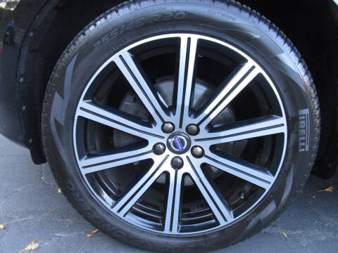 2016 Volvo XC60 T5 Drive-E Platinum