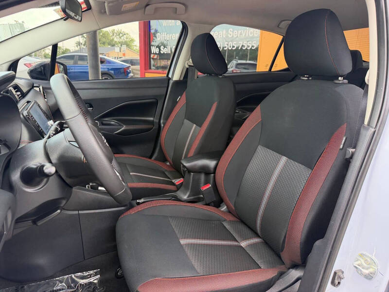 2023 Nissan Versa SR