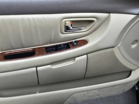 2000 Toyota Avalon XLS