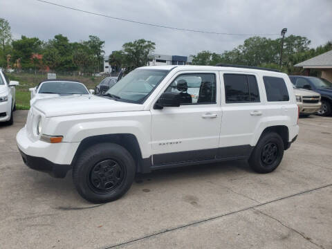 2015 Jeep Patriot for sale at FAMILY AUTO BROKERS in Longwood FL