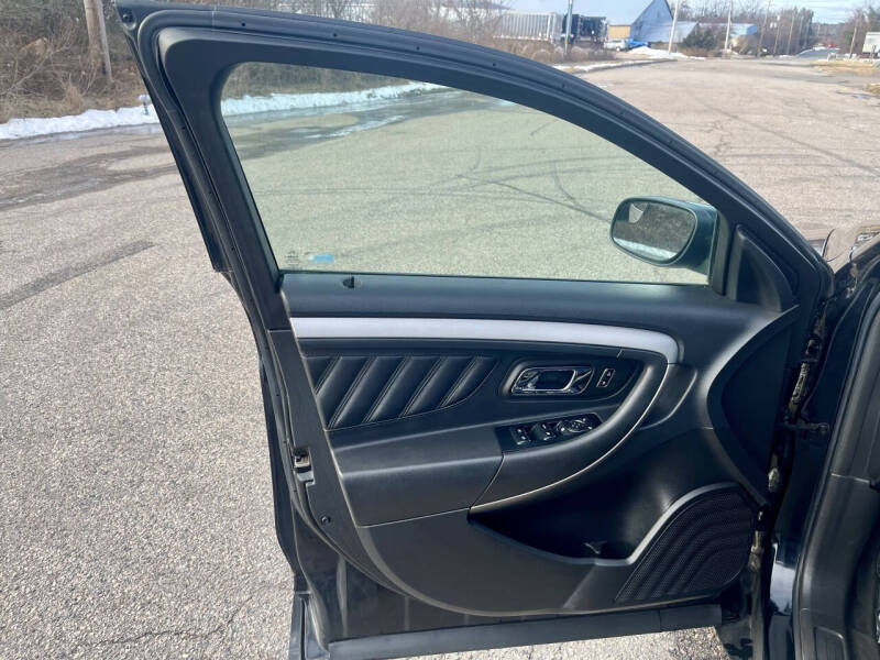 2013 Ford Taurus SEL