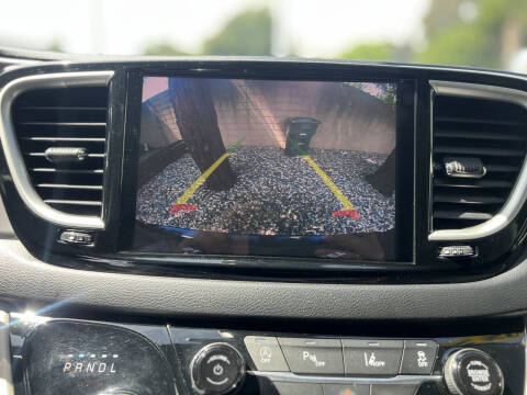 2022 Chrysler Pacifica Touring L