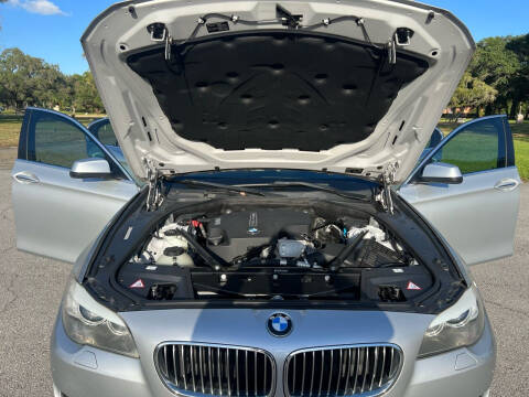 2012 BMW 5 Series 528i