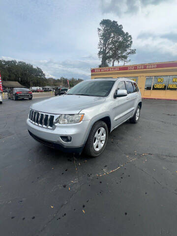 2011 Jeep Grand Cherokee for sale at BSS AUTO SALES INC in Eustis FL