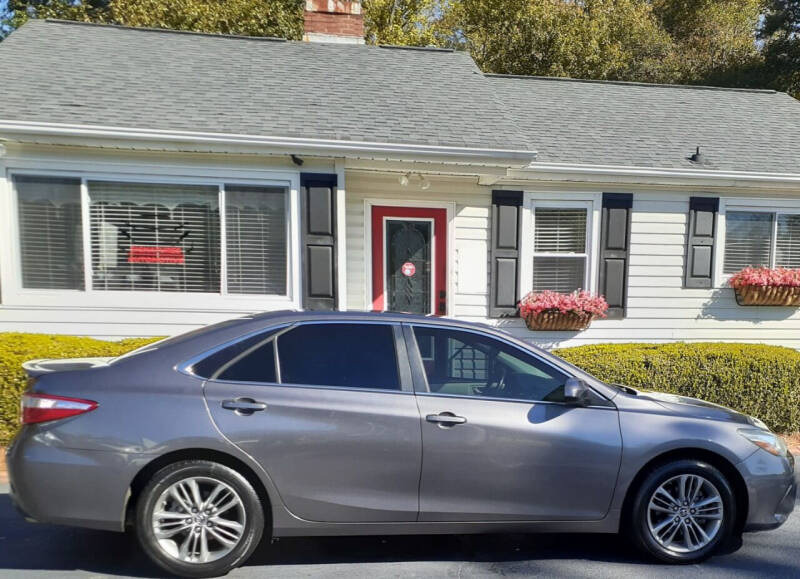 2015 Toyota Camry for sale at SIGNATURES AUTOMOTIVE GROUP LLC in Spartanburg SC
