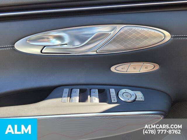 2023 Genesis GV70 2.5T Standard