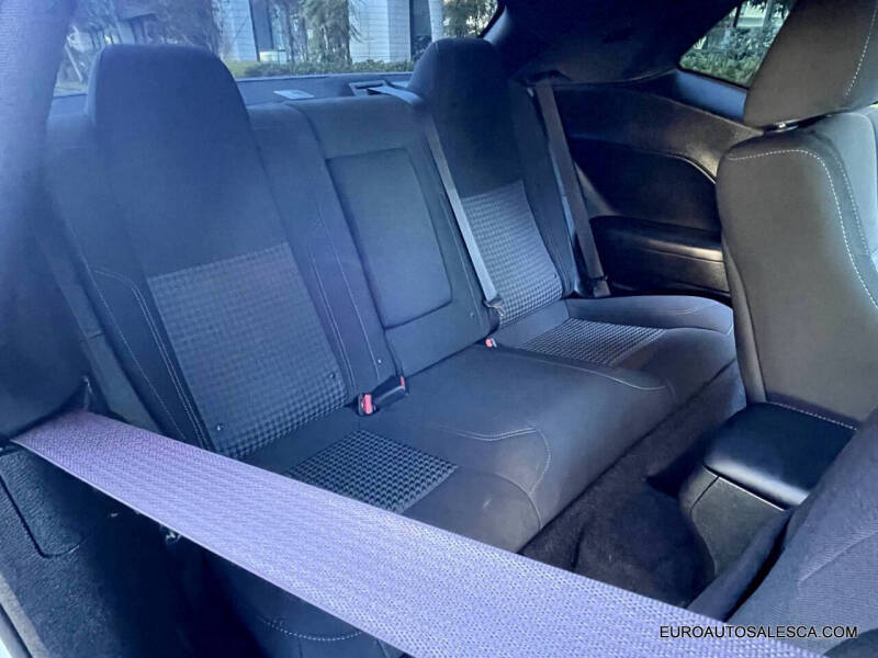 2023 Dodge Challenger SXT