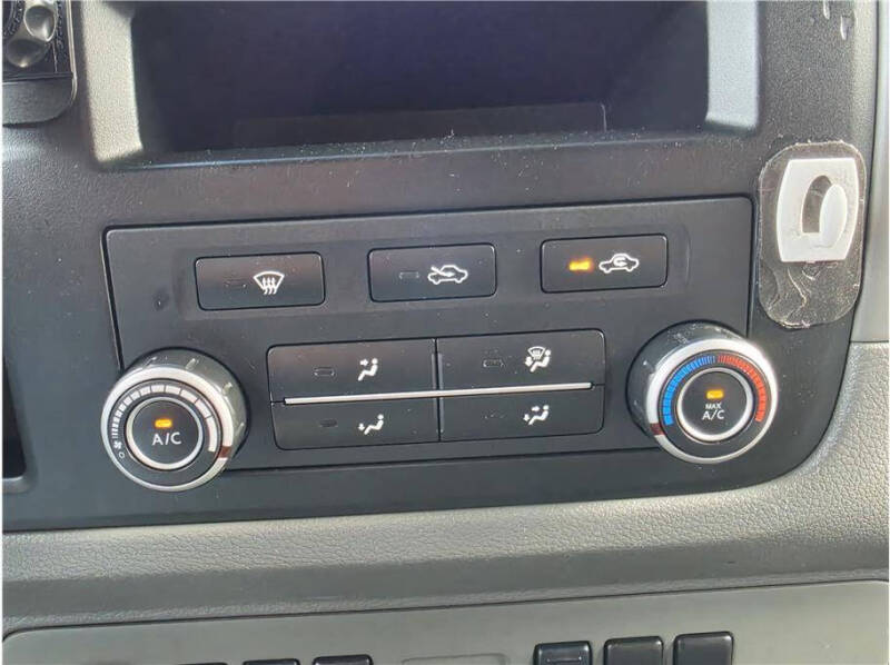 2017 Nissan NV