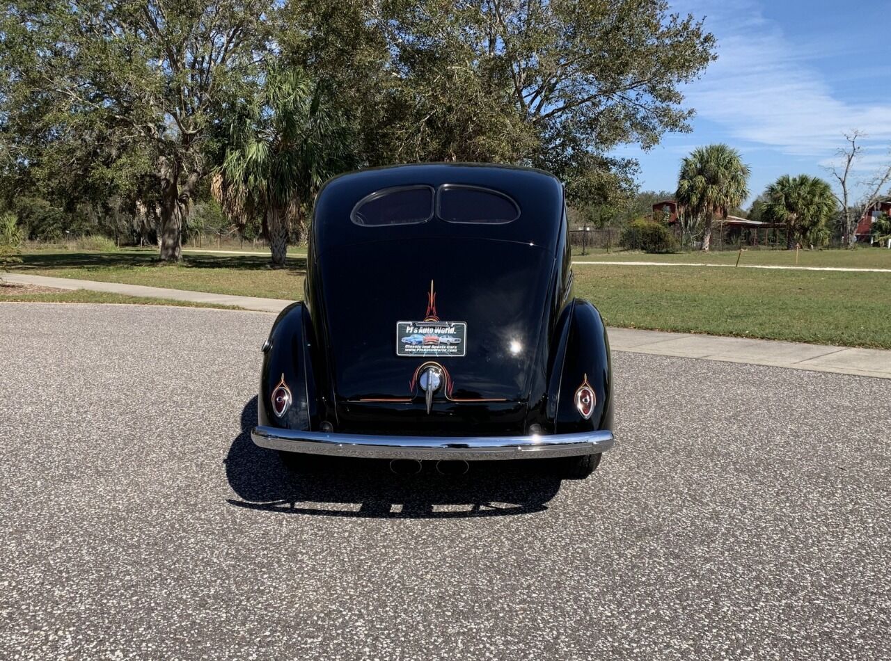 1939 Ford Deluxe 26