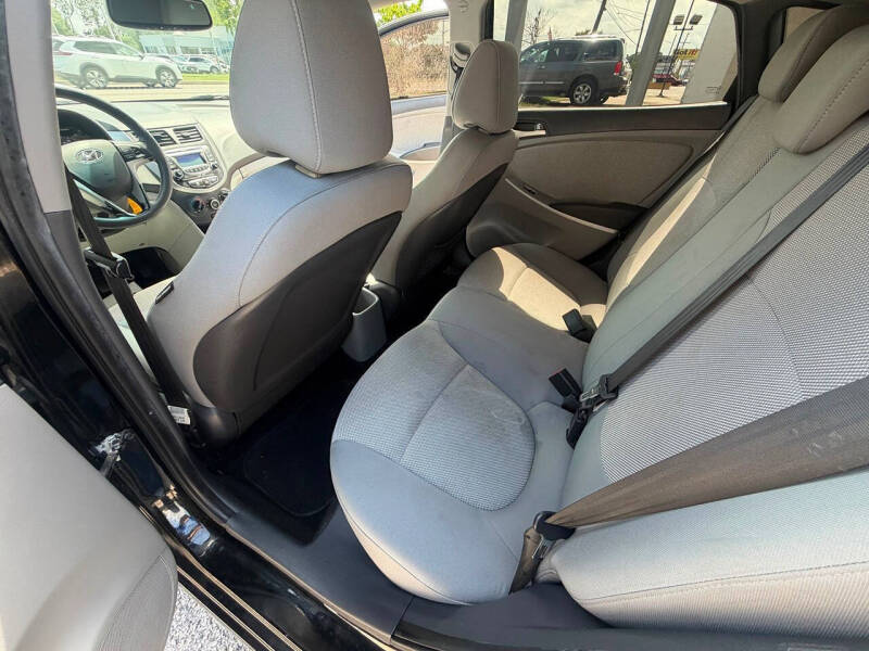 2013 Hyundai Accent GS