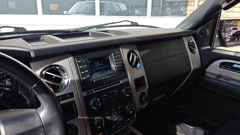 2017 Ford Expedition XLT