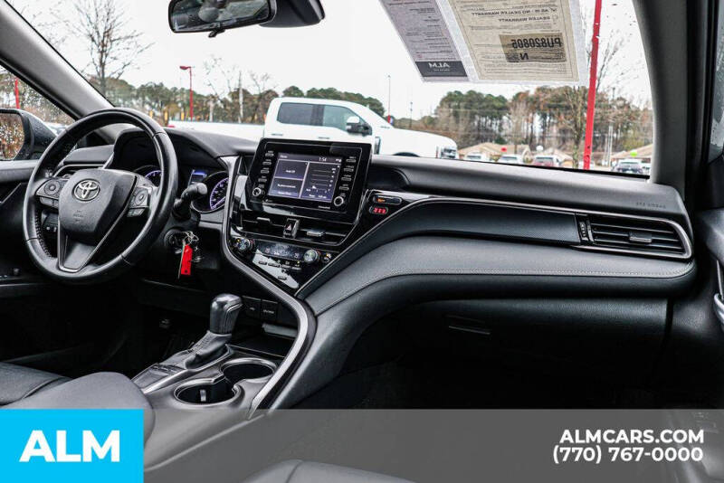 2023 Toyota Camry SE