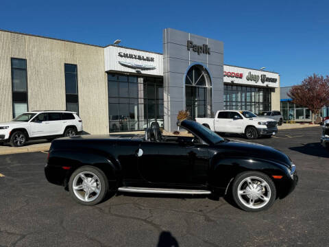 2004 Chevrolet SSR LS