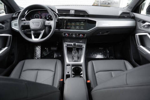 2025 Audi Q3 quattro S line Premium 45 TFSI