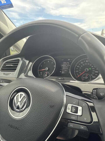 2020 Volkswagen Golf TSI