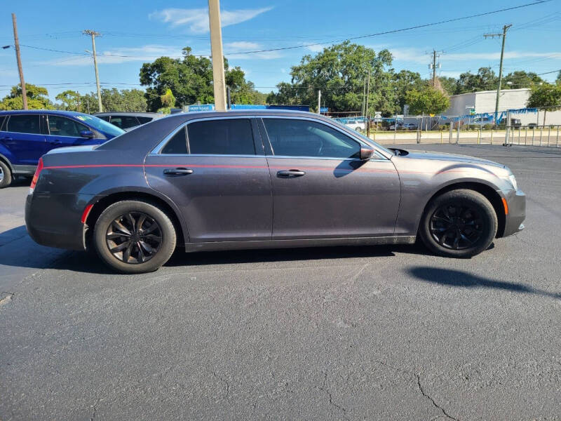 2015 Chrysler 300 Limited