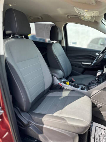 2016 Ford Escape SE